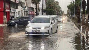 Hatay ve Kahramanmaraş'ın bazı ilçeleri ile Osmaniye için kuvvetli yağış uyarısı