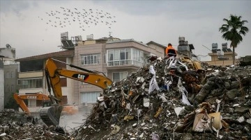 Hatay'da bina yıkım ve enkaz kaldırma çalışmaları 12 mahallede sürecek