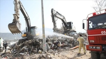 Hatay'da bina yıkım ve enkaz kaldırma çalışmaları 3 mahallede sürecek