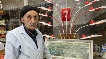 Havacılığa gönül veren 73 yaşındaki baharatçı iş yerinde uçak maketleri sergiliyor