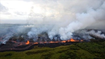 Hawaii'deki Kilauea Yanardağı faaliyete geçti