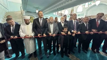 Hendek olaylarında yıkılan Ova Camii yeniden inşa edilerek ibadete açıldı
