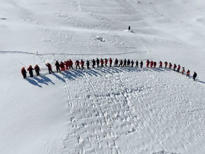 Hesarek Kayak Merkezi’nde arama kurtarma tatbikatı
