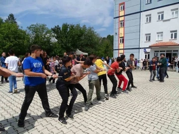 Hisarcık’ta İmam Hatip Kültürü tanıtım şenliği
