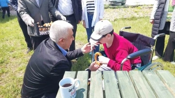 Hisarcıklı engelli küçük Mehmet’ten Erdoğan’a mesaj: ”Cumhurbaşkanım dünyanın tek lideri”
