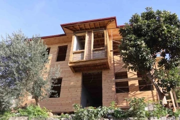 Hulusi Kentmen Sanat ve Barış Evi Projesi hızla ilerliyor
