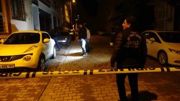 Husumetlilerin silahlı satırlı kavgasında ortalık savaş alınana döndü: 1 ağır yaralı
