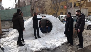 İglo evde satılan çayların geliri depremzedelere bağışlanıyor
