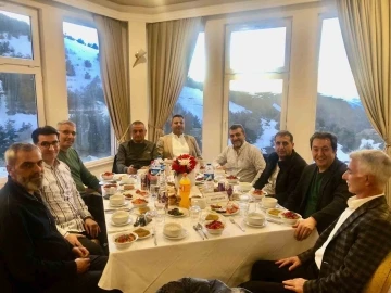 İhlas çalışanları iftar yemeğinde buluştu
