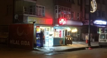 İki esnaf arasındaki tartışma kanlı bitti: 1 yaralı
