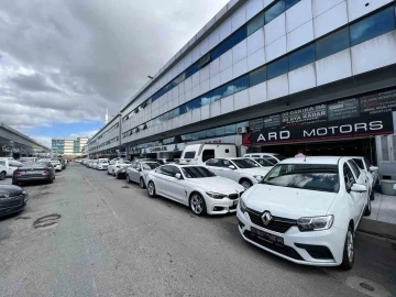 İkinci el lüks otomobillerde satışlar tamamen durdu
