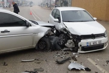 İnegöl'de trafik kazası: 2 yaralı 