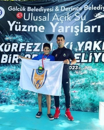 İnegöllü sporcu Körfez’de dereceye kulaç attı