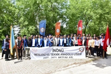 İnönü’de mezuniyet coşkusu
