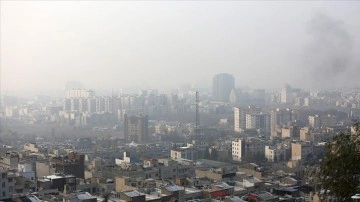 İran'da hava kirliliği nedeniyle eğitime ara verildi