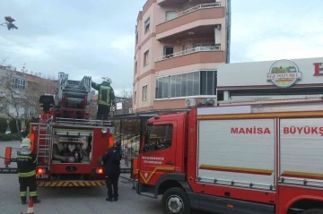 Manisa'da iş yerinde yangın paniği