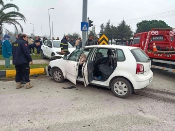 Işık ihlali kazaya neden oldu: 3 yaralı
