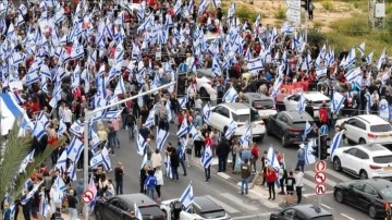 İsrail'de Netanyahu hükümetine karşı "sivil itaatsizlik günü" eylemleri yapılıyor