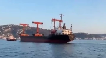 İstanbul Boğazı’nda kargo gemisi makine arızası yaptı