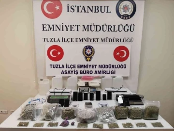 İstanbul’da polisten 3 ilçede eş zamanlı uyuşturucu operasyonu
