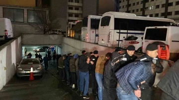 İstanbul’da &quot;Kökünü Kurutma Operasyonu&quot;nda yakalanan 161 zanlı adliyeye sevk edildi
