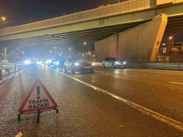 İstanbul’da usulsüz çakar-siren ve emniyet şeridi kullananlara ceza