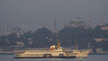 İstanbul'da vapur seferlerine hava muhalefeti engeli