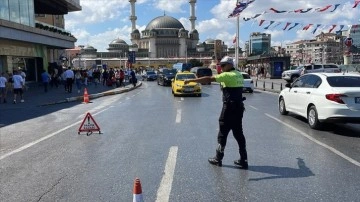 İstanbul'da yolcu seçip mesafe soran taksicilere para cezası