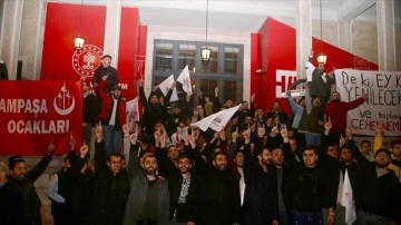 İsveç'te Kur'an-ı Kerim yakılması İstanbul'da protesto edildi