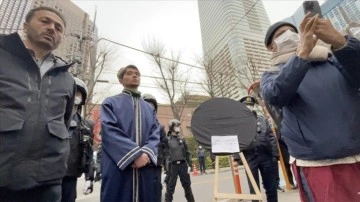 İsveç'te Kur'an-ı Kerim yakılması Tokyo'da protesto edildi