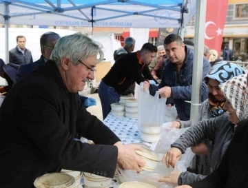 İvrindi’de Başkan Cengiz gönüllere dokunuyor
