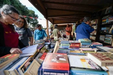 İZKİTAP Fest’e hafta sonu yoğun ilgi
