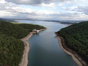 İzmir’de yaz aylarının başına kadar yetecek su var
