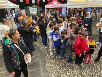 İzmit’te depremzede minikler için &quot;Çocuklar Gülsün&quot; etkinliği
