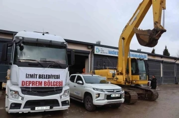 İzmit’ten yola çıkan iş makineleri Hatay’a ulaştı
