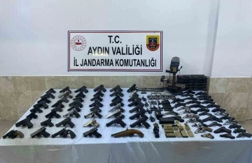 Jandarma’dan kaçakçılığa darbe
