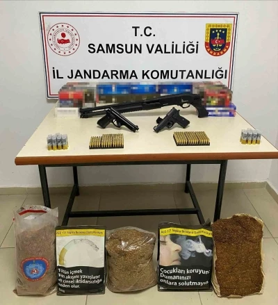 Jandarma kaçak silah ve tütün ürünleri ele geçirdi
