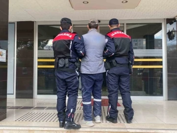 Jandarmadan aranan şahıslara operasyon: 23 kişi tutuklandı