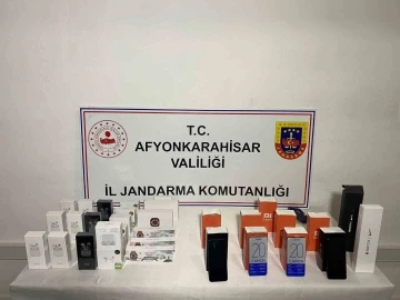 Jandarmadan kaçak cep telefonu operasyonu
