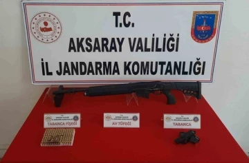 Jandarmadan kaçak silah operasyonu: 2 gözaltı
