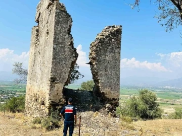 Jandarmadan ‘tarihi yapı’ nöbeti
