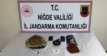 Jandarmadan zehir tacirlerine operasyon: 2 gözaltı
