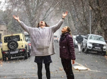 Johannesburg’a 2012 yılından bu yana ilk kez kar yağdı