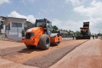 Kabaoğlu’nda asfalt hazırlığı başladı
