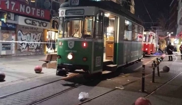 Kadıköy’de feci ölüm: Torununu kurtarmak isterken tramvayın altında kaldı