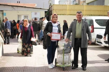 Kadın çiftçilere ’süt sağım makinesi’ desteği
