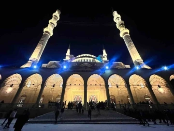 Kahramanmaraş’ta Berat Kandili idrak edildi
