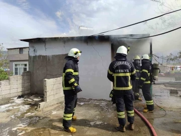 Kahramanmaraş’ta ikamet yangını
