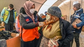 Kahramanmaraş'taki çadır kentlerde market ve mağazalar oluşturuldu