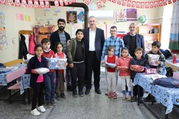 Kahta Belediyesi’nden köy okullarına yardım eli
